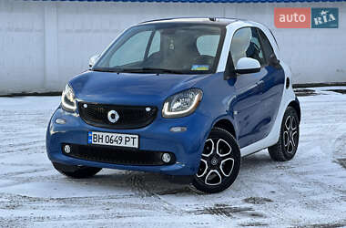 Купе Smart Fortwo 2015 в Радивиліві