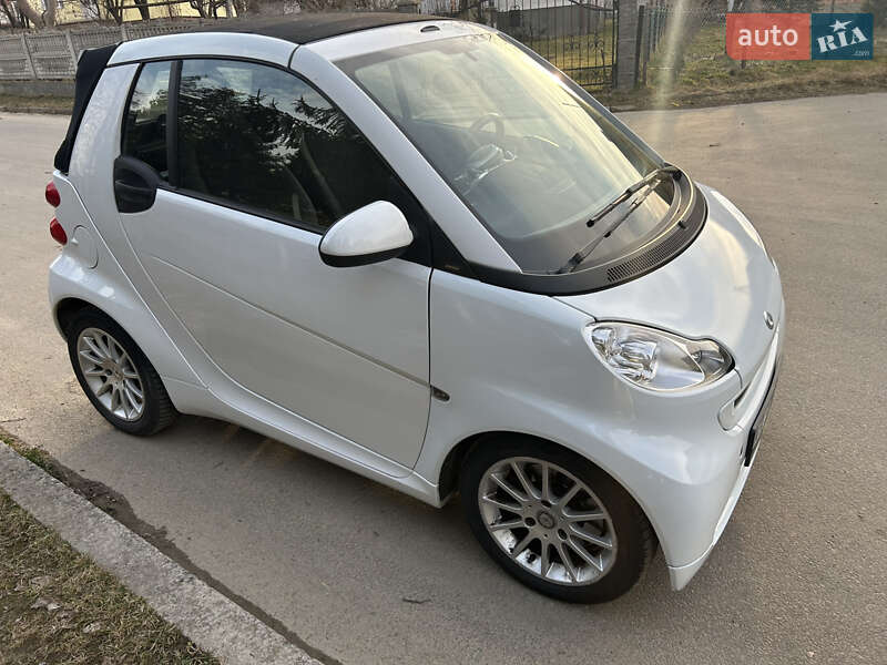 Кабриолет Smart Fortwo 2012 в Дрогобыче