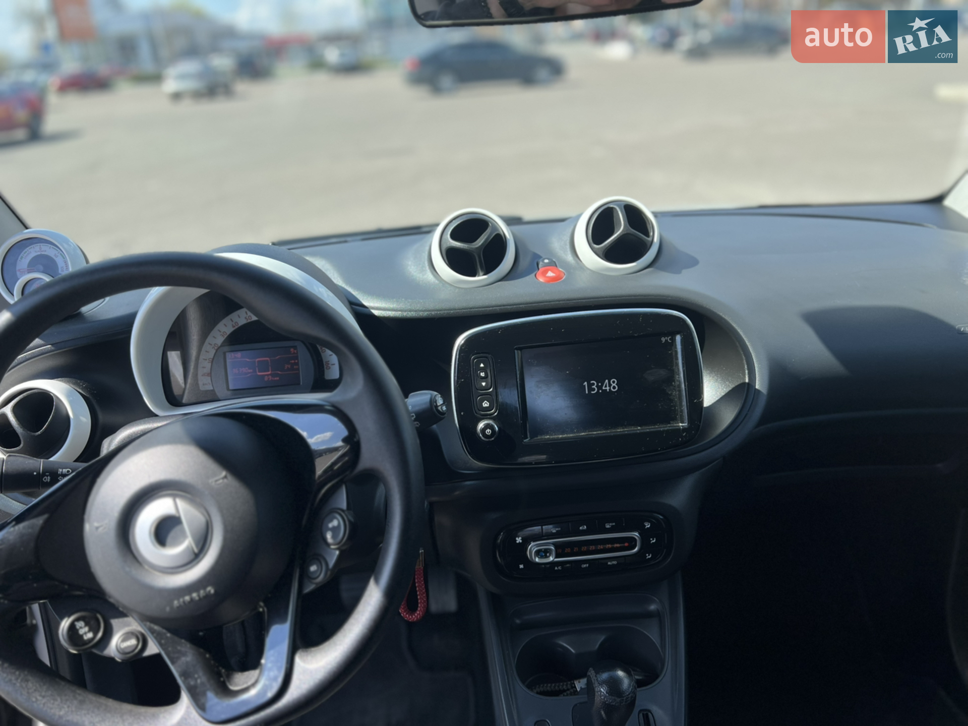 2018 Smart Fortwo - мініатюра 22