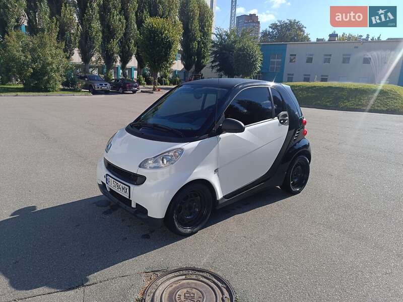 Купе Smart Fortwo 2010 в 