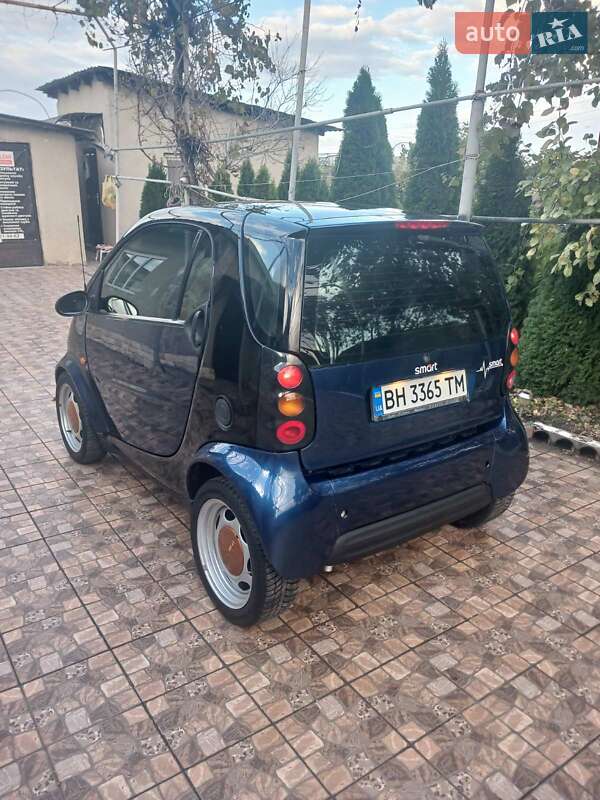 Хэтчбек Smart Fortwo 2000 в Одессе