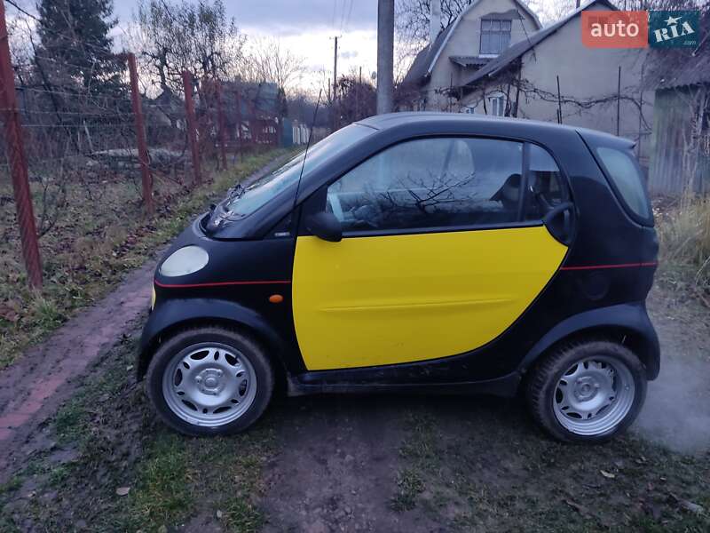 Купе Smart Fortwo 2003 в Чернівцях