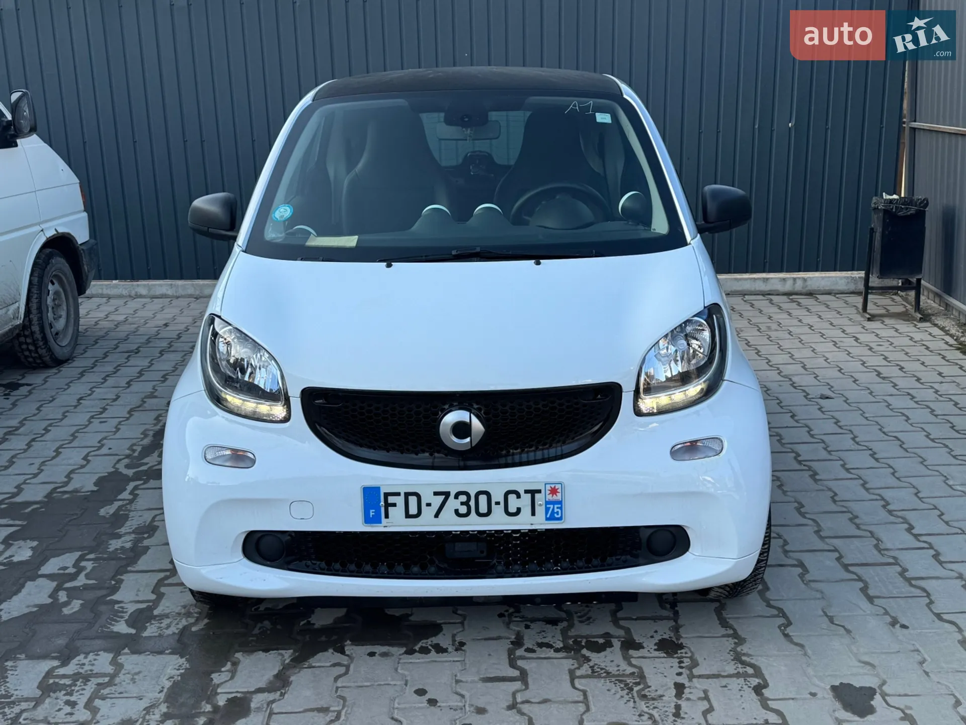 2018 Smart Fortwo - мініатюра 12