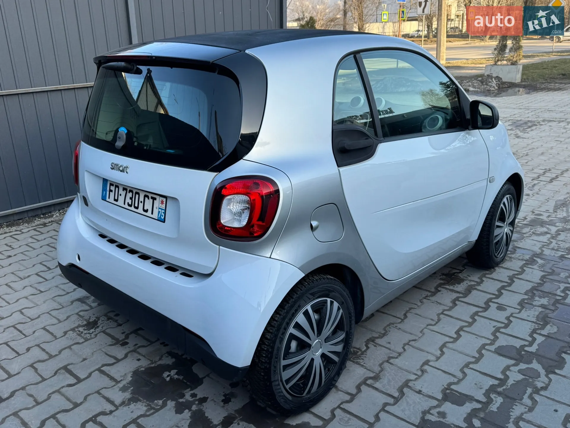 2018 Smart Fortwo - мініатюра 21