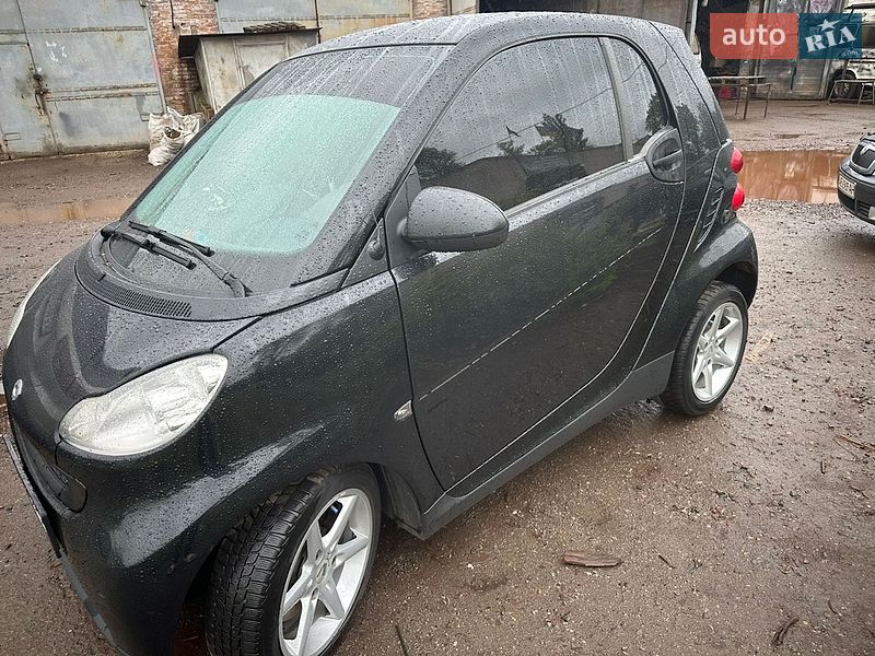 Купе Smart Fortwo 2010 в Днепре