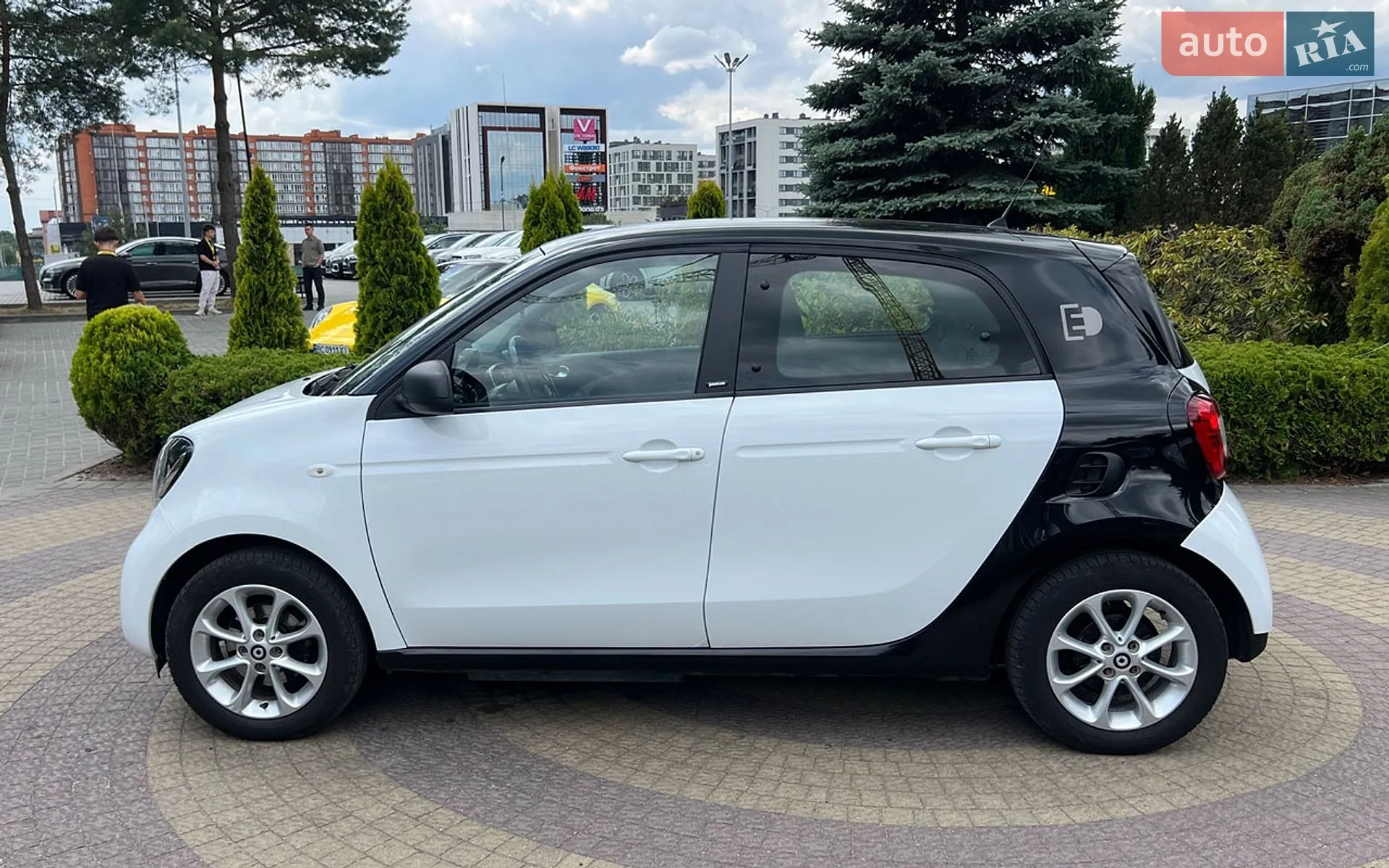 2017 Smart Fortwo - мініатюра 4