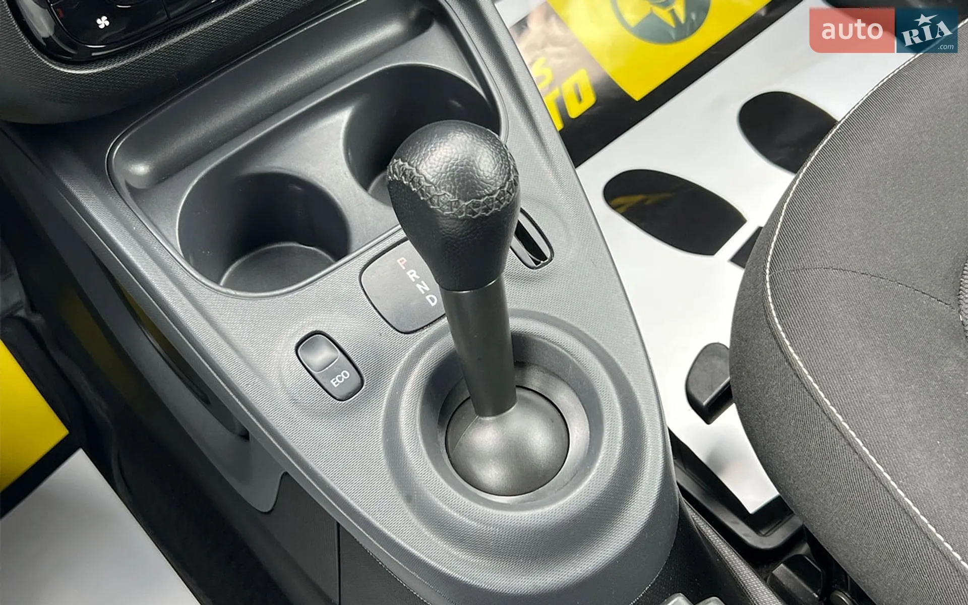 2017 Smart Fortwo - мініатюра 14