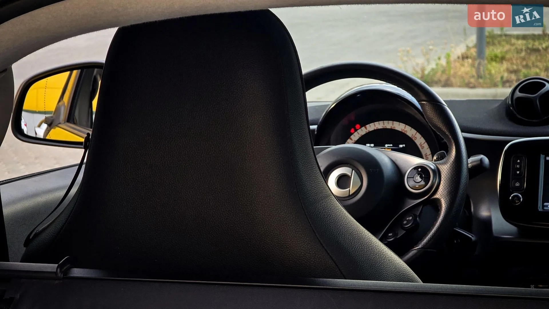 2016 Smart Fortwo - мініатюра 19