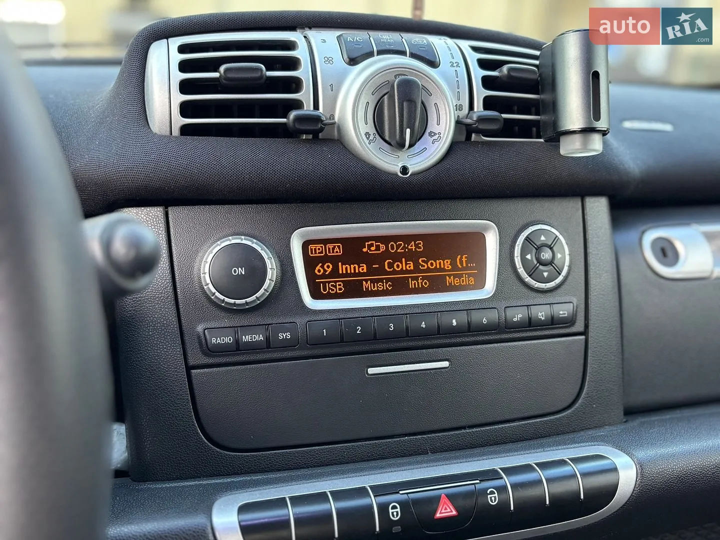 2011 Smart Fortwo - мініатюра 18