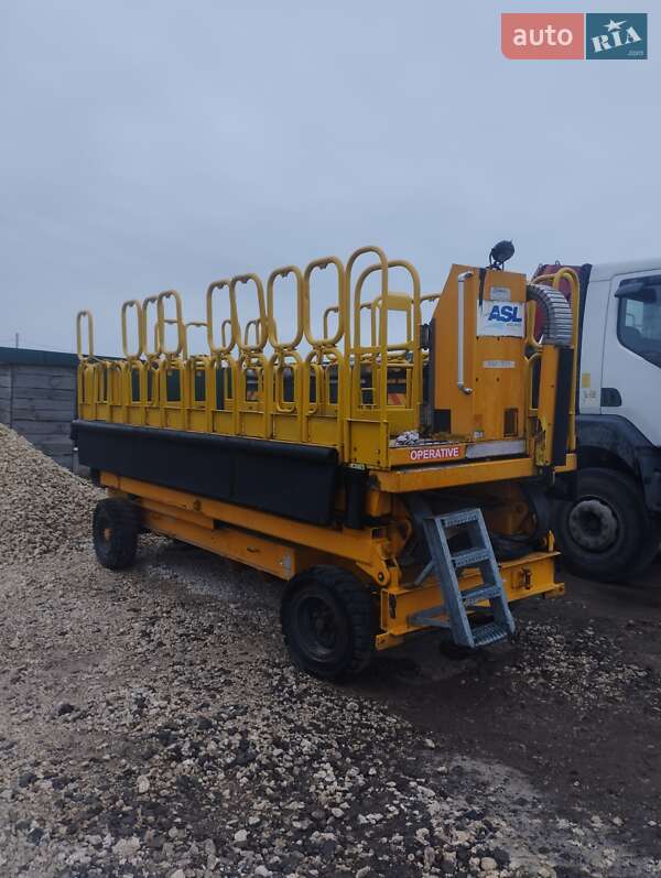 Ножничный подъемник Solan P 2000 в Тернополе