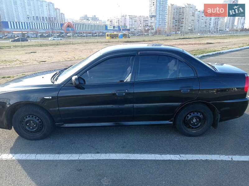 Седан SouEast Lioncel 2007 в Киеве