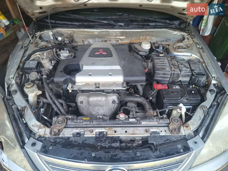 Седан SouEast Lioncel 2008 в Березане