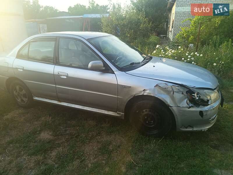 Седан SouEast Lioncel 2008 в Березане