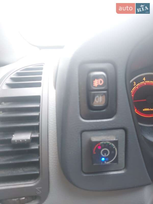 Седан SouEast V3 2010 в Киеве