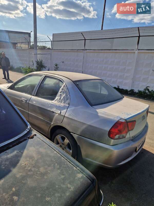 Седан SouEast V3 2011 в Киеве фото 5 Седан SouEast V3 2011 в Киеве