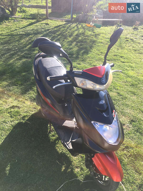 Скутер Spark HT 2019 в Виннице фото 3 Скутер Spark HT 2019 в Виннице
