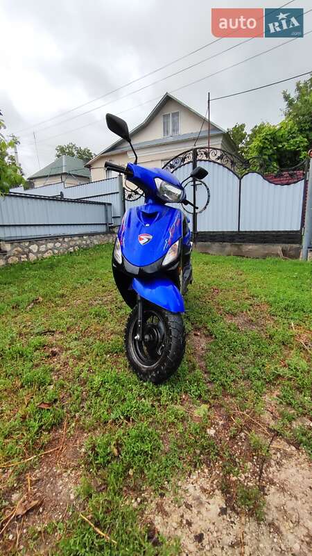 Мопеды Spark SP 125S-15 2022 в Скалате