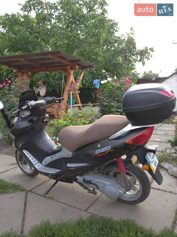 Максі-скутер Spark SP-150 2013 в Кременчуці