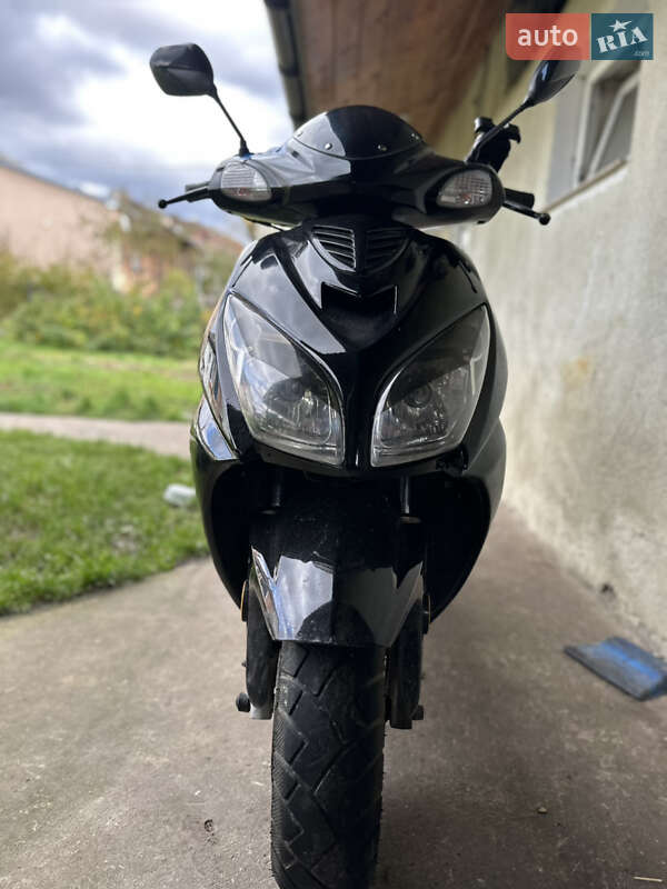 Мопеды Spark  SP 150R-12S 2008 в Львове