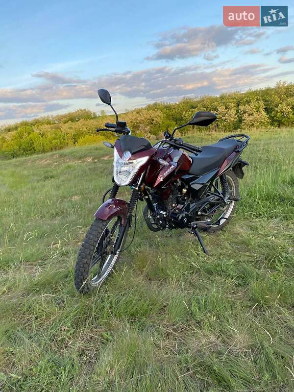 Мотоцикл Классик Spark SP 150R-15 2024 в 