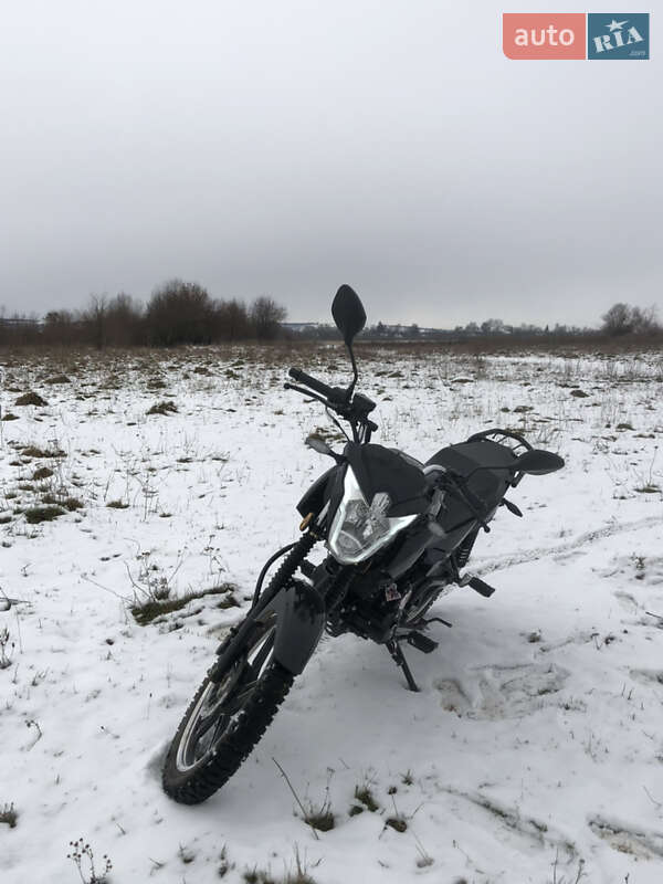 Мотоцикл Классік Spark SP 150R-15 2024 в Івано-Франківську