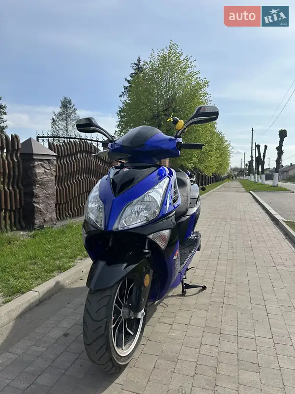 Скутер Spark SP 150S-17R 2020 в 