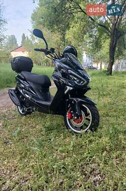 Скутер Spark SP 150S-18 2024 в 