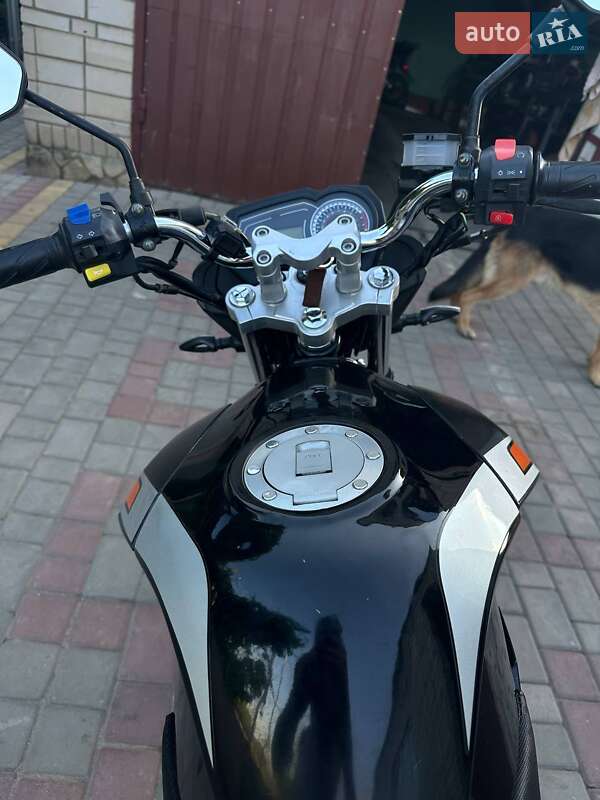 Мотоцикл Классік Spark SP 200R-28 2020 в Піщанці