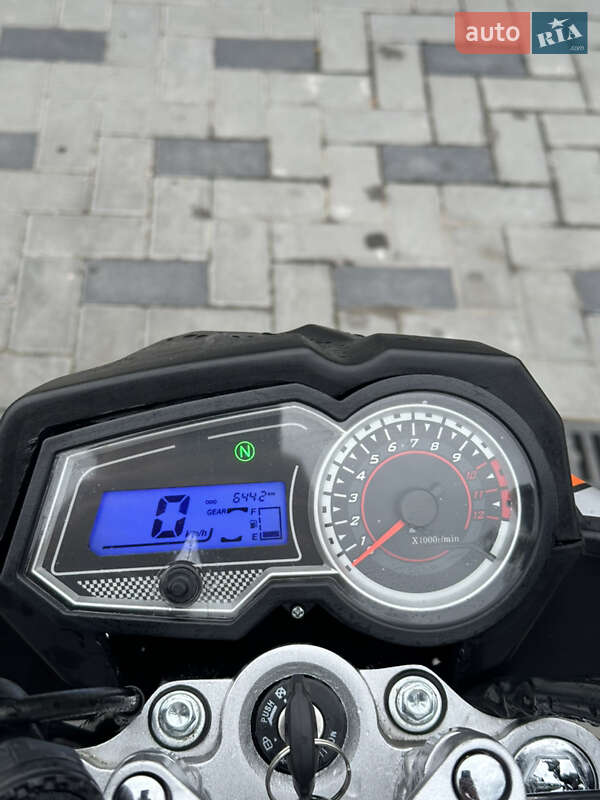 Мотоцикл Без обтекателей (Naked bike) Spark SP 200R-30 2023 в Шепетовке