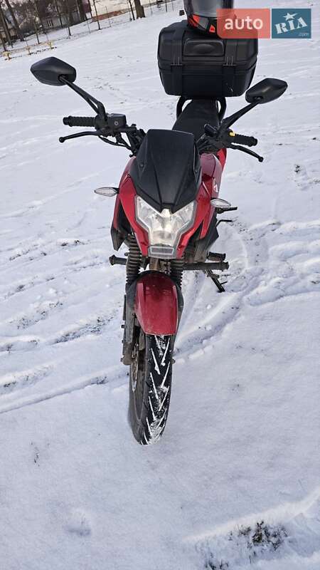 Скремблер Spark SP 200R-32 2023 в Клевані