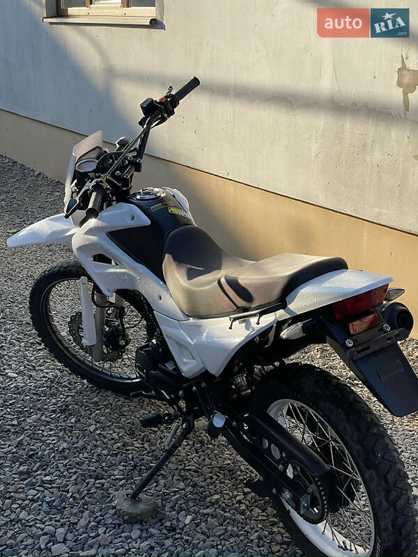 Мотоцикл Багатоцільовий (All-round) Spark SP 250D-1 2023 в 