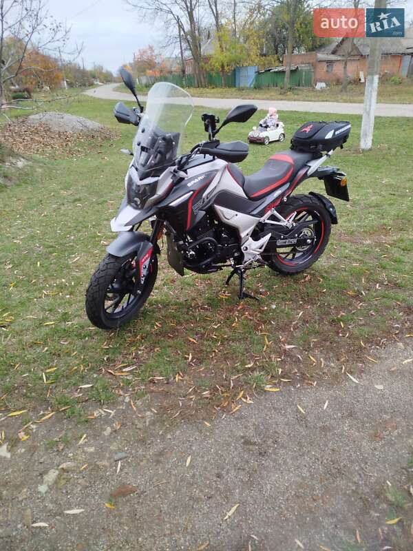 Мотоцикл Спорт-туризм Spark SP 300T-4 2024 в Новой Водолаге