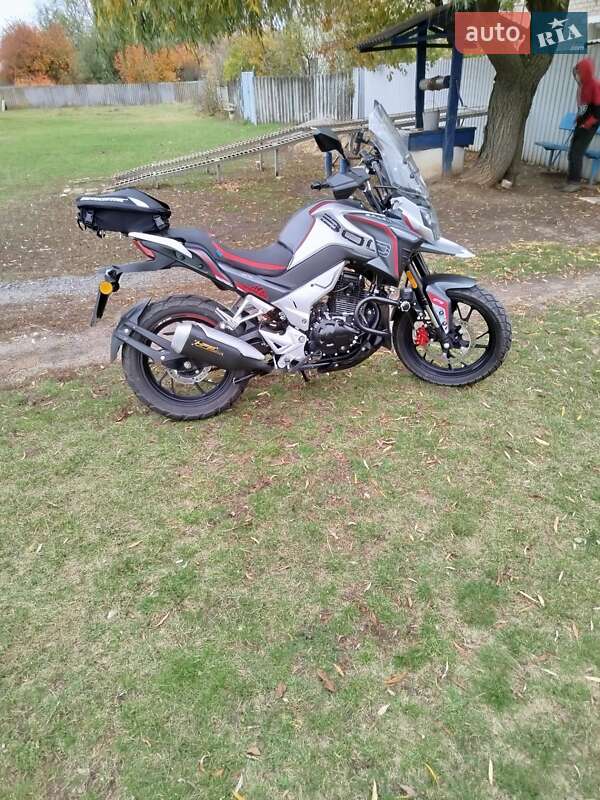 Spark SP 300T-4 2024