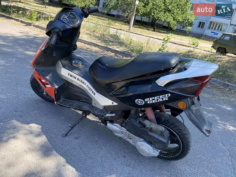 Скутер Speed Gear 150 2012 в Каменском