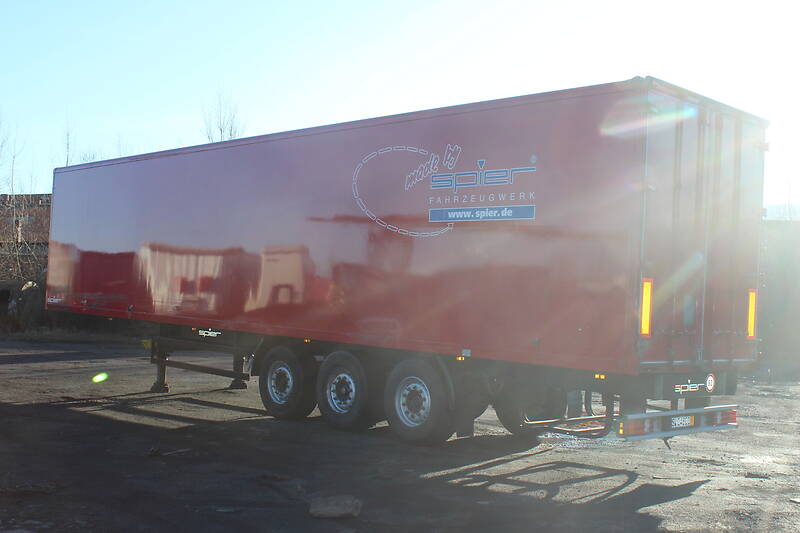 Изотермическая будка Spier AGL 2002 в Хусте