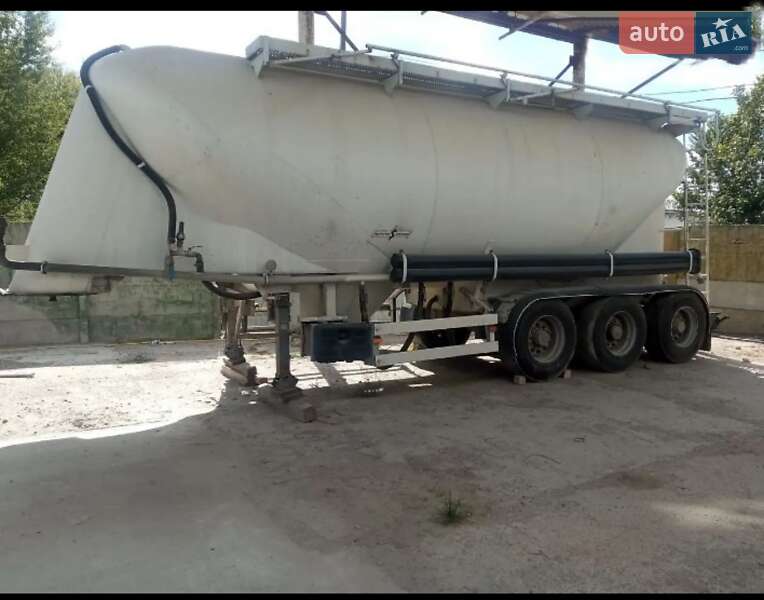 Цистерна полуприцеп Spitzer SF 1995 в Черкассах
