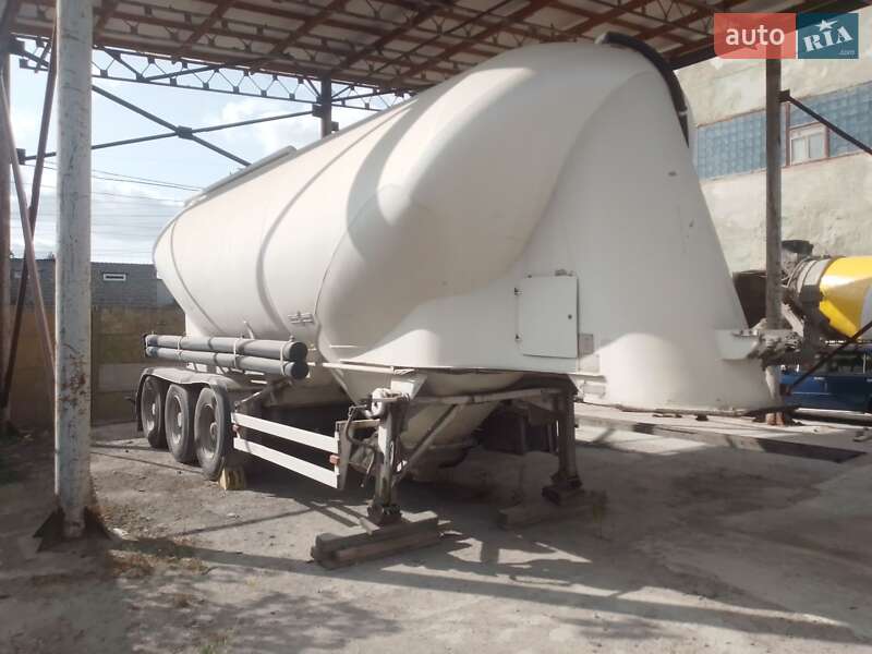 Цистерна полуприцеп Spitzer SF 1995 в Черкассах
