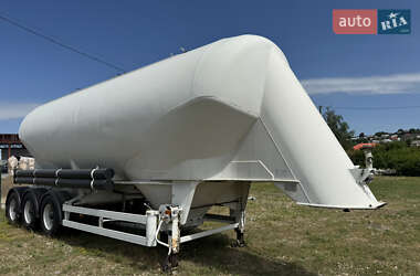Цементовоз Spitzer SF 2004 в 