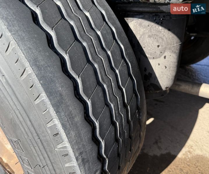 Цистерна полуприцеп Spitzer SF 1997 в Львове