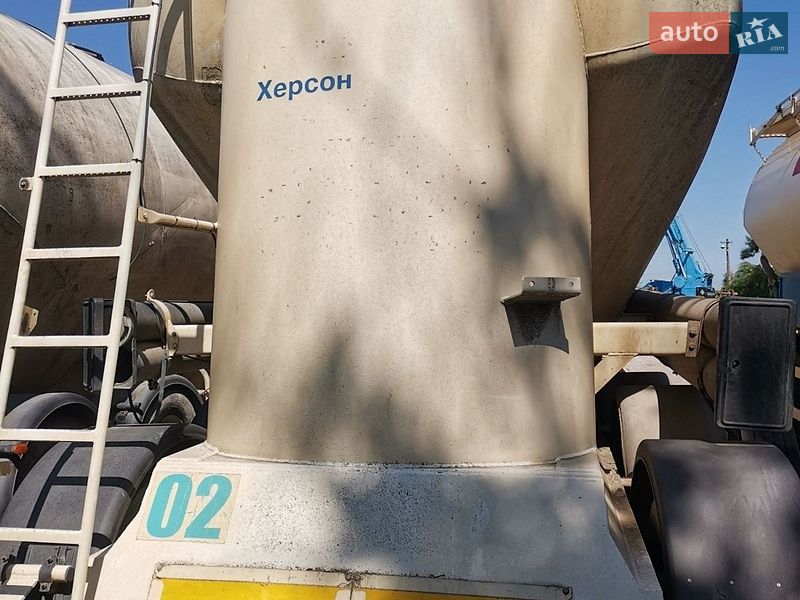 Цементовоз Spitzer SF 2000 в Одессе