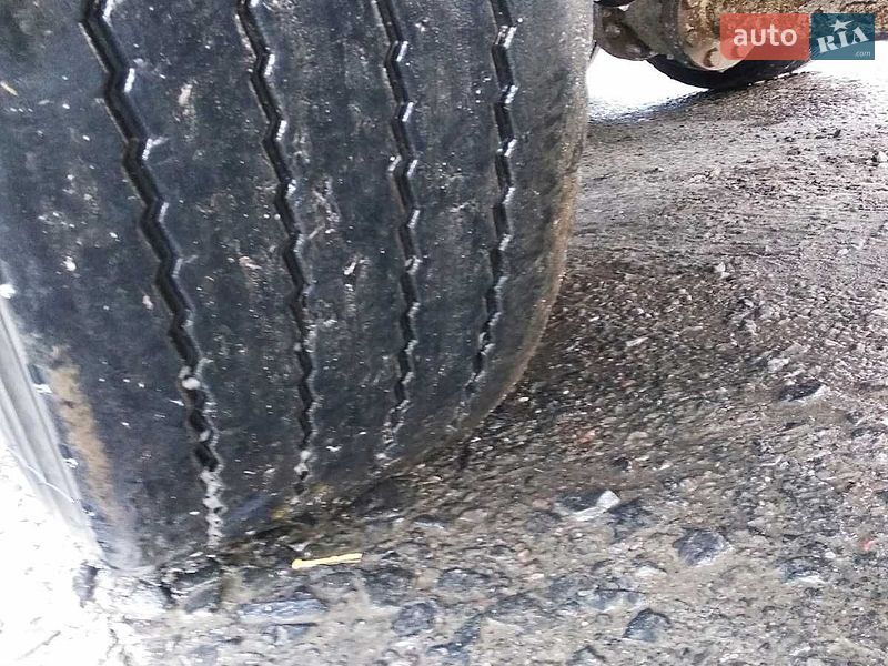Цистерна полуприцеп Spitzer SF 2006 в Луцке