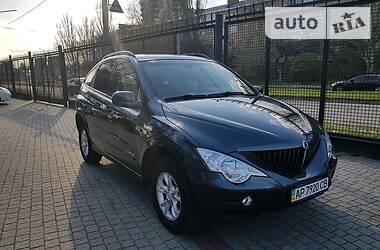 Позашляховик / Кросовер SsangYong Actyon 2011 в 