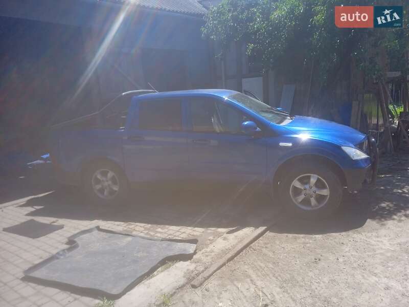 Внедорожник / Кроссовер SsangYong Actyon 2007 в Кицмани