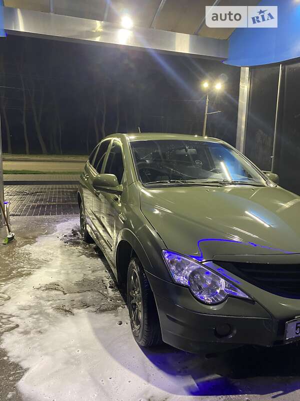 Седан SsangYong Actyon 2006 в Днепре