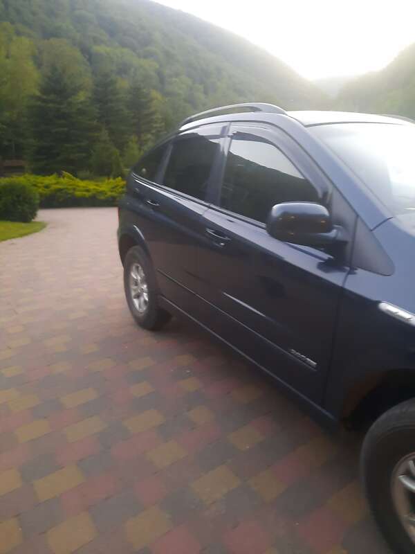 Внедорожник / Кроссовер SsangYong Actyon 2012 в Сваляве