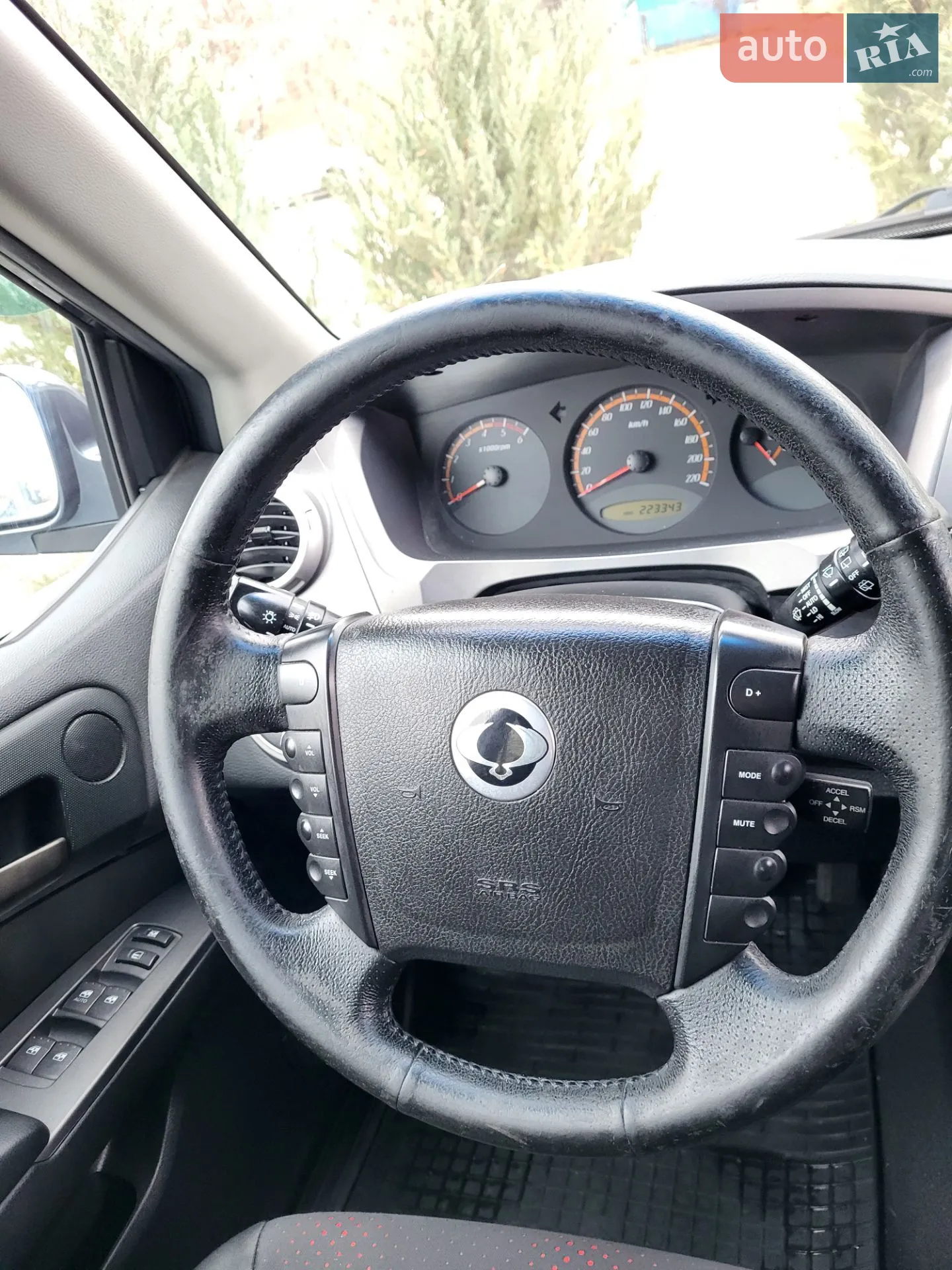 2011 SsangYong Actyon - мініатюра 24