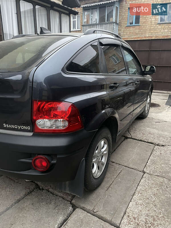 Позашляховик / Кросовер SsangYong Actyon 2011 в Броварах