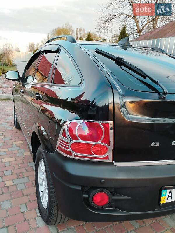 Внедорожник / Кроссовер SsangYong Actyon 2009 в Киеве