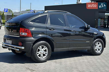 Позашляховик / Кросовер SsangYong Actyon 2008 в 