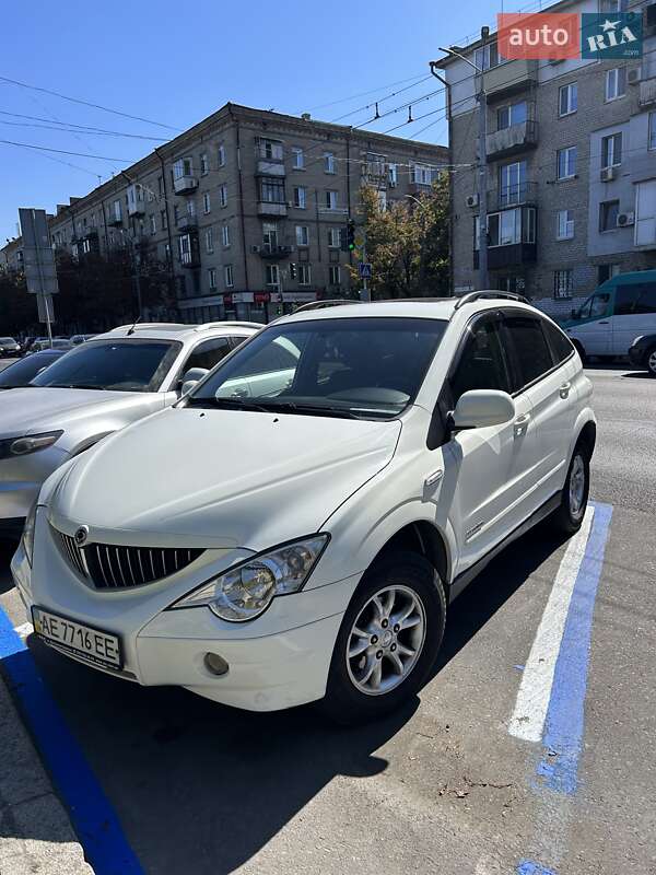 Внедорожник / Кроссовер SsangYong Actyon 2010 в Днепре
